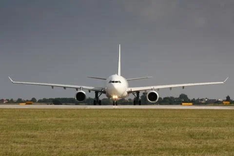 White plane wide range Stock Photos