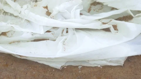 White plastic bag floating in sea water Stock-Footage 136834553