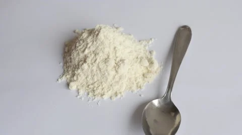 White powder rotating on white Vídeos de archivo 47792158
