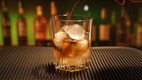 White russian cocktail preparation Stock Footage 312213622