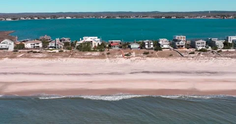 White sand and dunes on Long Island, New York Stock-Footage 179313434