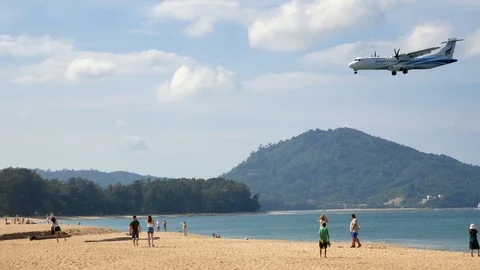 White sand beach which full of tourist people in summer holiday in phuket Stock Footage 125253845