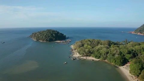White sandy beach and crystal clear blue water of Pantai Kok, Langkawi island Stock Footage 124485253