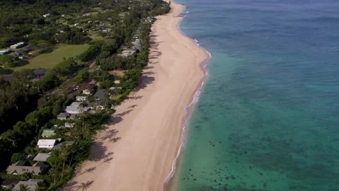 White Sandy Beach with Turquoise Blue Water in Hawaii Stock Footage 195066010