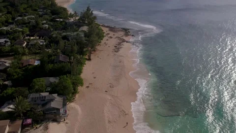 White Sandy Beach with Turquoise Blue Water in Hawaii Stock Footage 195066110