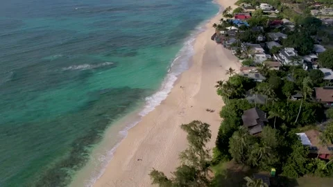 White Sandy Beach with Turquoise Blue Water in Hawaii Stock Footage 195066147