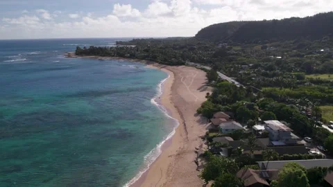 White Sandy Beach with Turquoise Blue Water in Hawaii Stock Footage 195066832