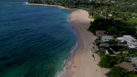 White Sandy Beach with Turquoise Blue Water in Hawaii Stock Footage 195067082