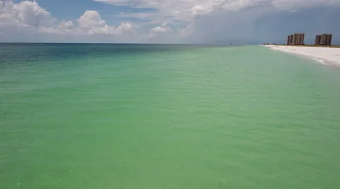 White sandy Florida beach along the Gulf of Mexico Stock Footage 65530355