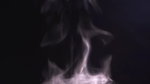 White smoke on a black background Vídeos de archivo 127357922