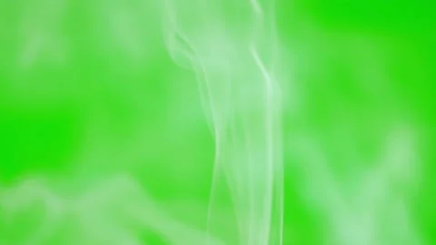 White smoke floating slow motion on green screen background 库存影片 221672864