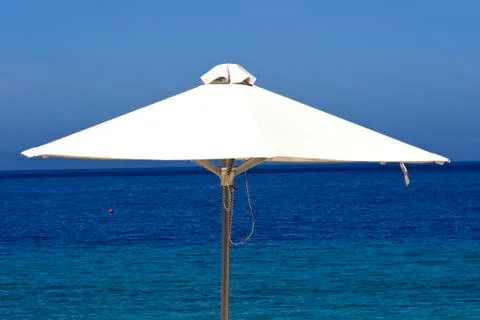 White sunshade Фото