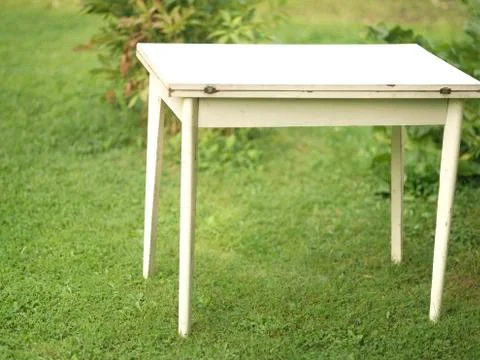 White table on lawn, 写真素材