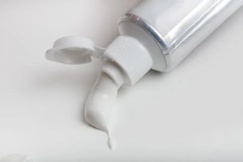 White toothpaste strips Stockfoto's