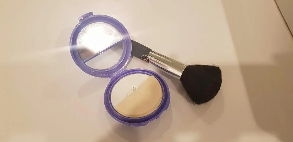 White, translucent powder for makeup Stock Photos
