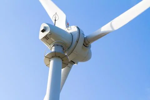 White turbine windmill Stock-Fotos