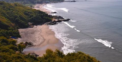 White waves captured from the sky in Goa Foto stock