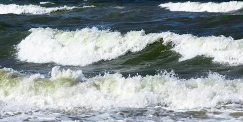 White waves at the sea Fotos de archivo