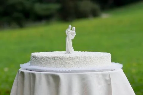 White Wedding Cake Stock Photos