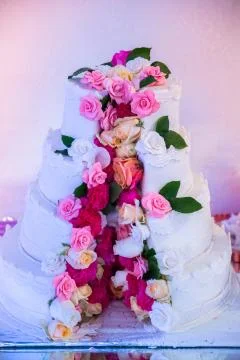 White Wedding Cake Stock Photos