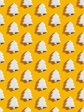 White xmas tree pattern orange seamless background Foto stock
