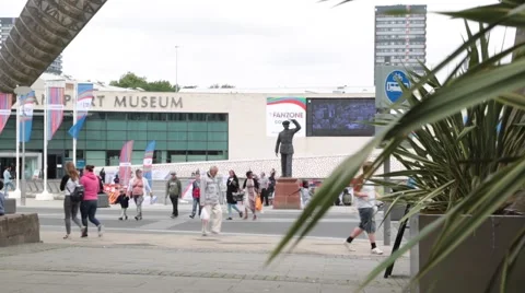 Whittle statue, Coventry city centre Stock Footage 65862262