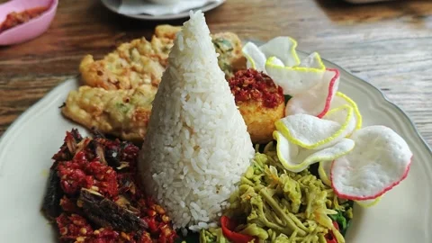 A whole set asian dish Stock Footage 341630022