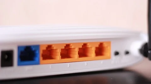 Wi Fi router backside closeup 動画素材 88764201