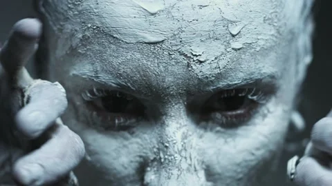 The wicked face of a young witch Vídeos de archivo 133560776