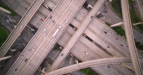 Wide angle birds eye view of cars traveling on I-10 East/West freeway Stockbeeldmateriaal 277315859