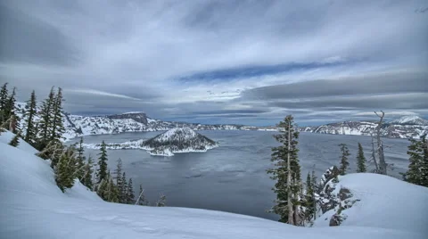 Wide angle landscape time lapse Crater Lake National Park, Oregon, Winter Snow   Vidéo 60387921