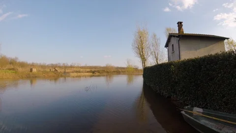 Wide angle landscape time-lapse, a small river in Tuscany Stock Footage 88396304