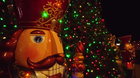 Wide angle pan from top of large lighted Christmas tree Stock Footage 149418605