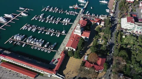 Wide angle panorama of blue coast of Black Sea in Sochi. Aerial view Vidéo 101786948