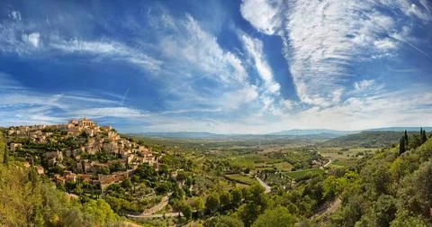 Wide angle panoramic view of Gordes. Provence. France Stock Photos
