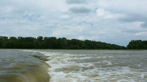 Wide angle of river Video stock 451260