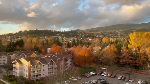 Wide angle shot of traffic flow and city view with 4k resolution Video stock 223358407