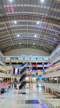Wide-angle side view of JMD Empire Square shopping mall Stock Photos