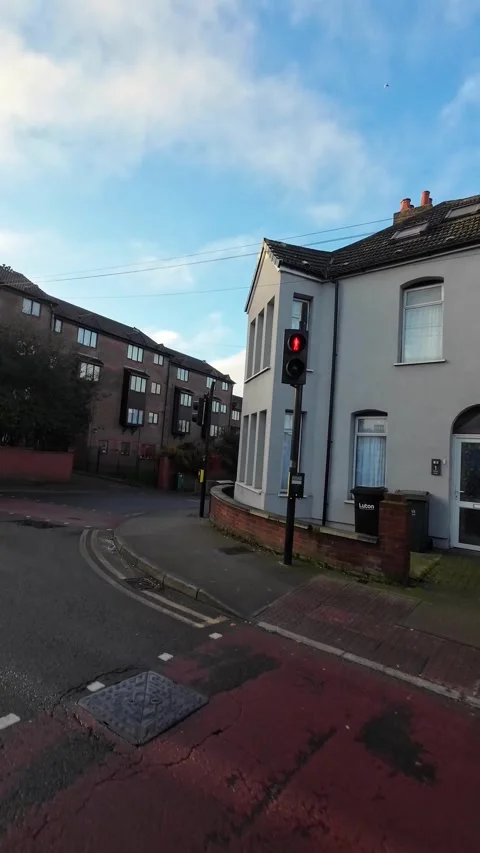 Wide Angle Vertical Footage of British Urban City Streets During Car Drive Vídeos de archivo 327453086