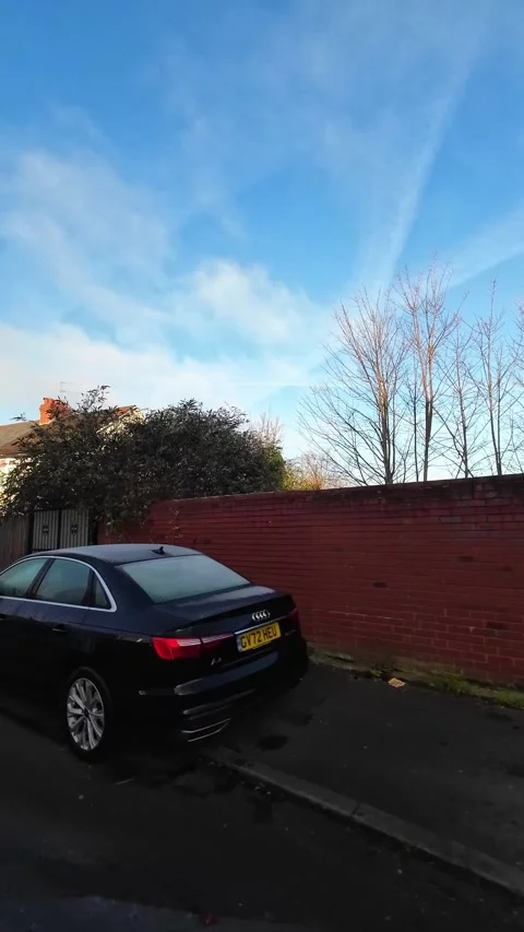 Wide Angle Vertical Footage of British Urban City Streets During Car Drive Vídeos de archivo 327454979