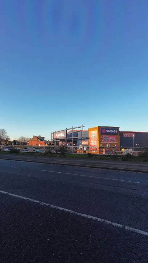 Wide Angle Vertical Footage of British Urban City Streets During Car Drive Vídeo Stock 327455516