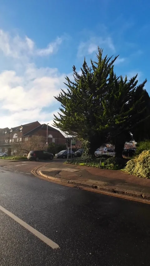 Wide Angle Vertical Footage of British Urban City Streets During Car Drive Vídeo Stock 327463797