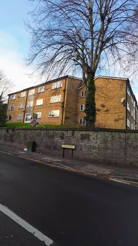 Wide Angle Vertical Footage of British Urban City Streets During Car Drive Vídeos de archivo 327463894
