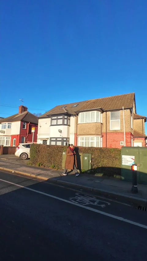 Wide Angle Vertical Footage of British Urban City Streets During Car Drive Vídeos de archivo 327464482
