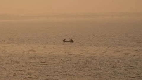 Wide angle view of boat in a lake, View of lake moving in lake water Video stock 150718630