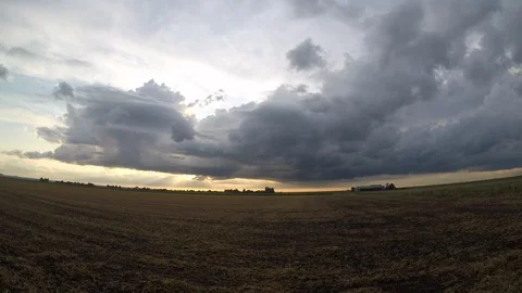Wide angle view of a developing thunderstorm in The Netherlands Video stock 115533740