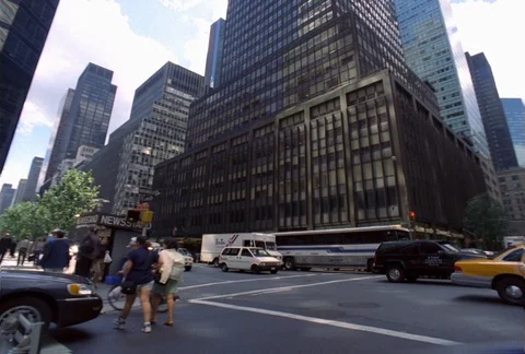Wide-angle view of East 53rd and 3rd Avenue intersection, New York City Stock Footage 86914075