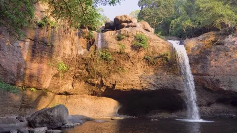 Wide angle view of Haew Suwat Waterfall in Khao Yai National Park, Thailand 動画素材 345592782
