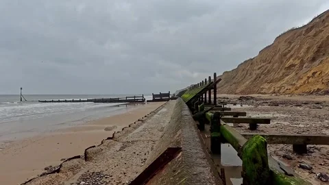 Wide angle view of the Jurassic coast in West Runton, North Norfolk Video stock 308318091