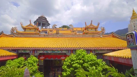Wide angle View of kek lok si temple roof, Penang Stock Footage 108794221